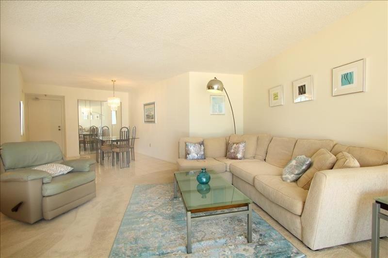 SST3-1407 - South Seas Tower condo Main image 1