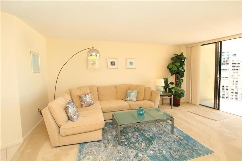 Popular attractions Area Nearby Property